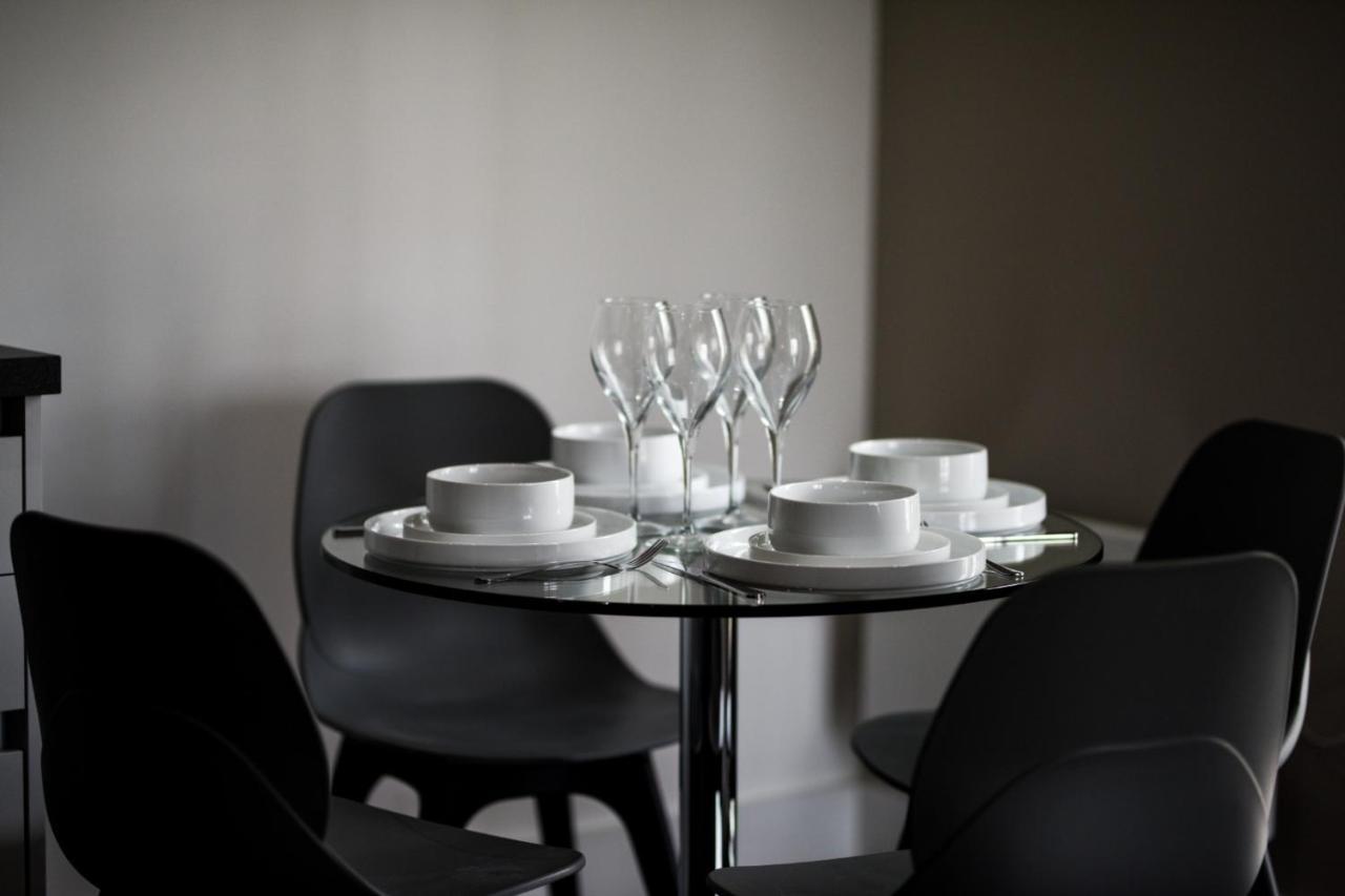 Onpoint Apartments - Spacious 2 Bedroom Apt - City Centre With Balcony Манчестър Екстериор снимка
