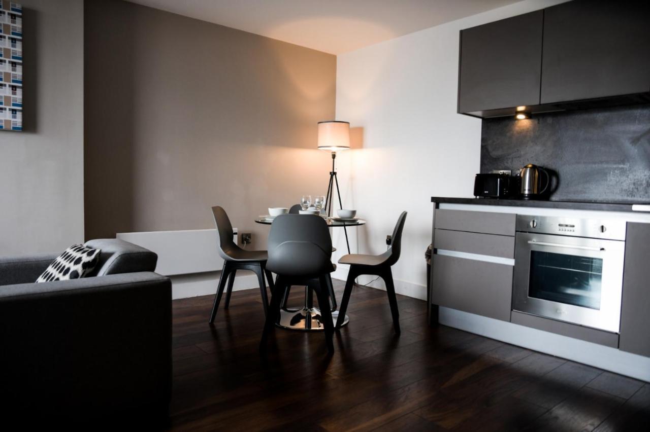 Onpoint Apartments - Spacious 2 Bedroom Apt - City Centre With Balcony Манчестър Екстериор снимка