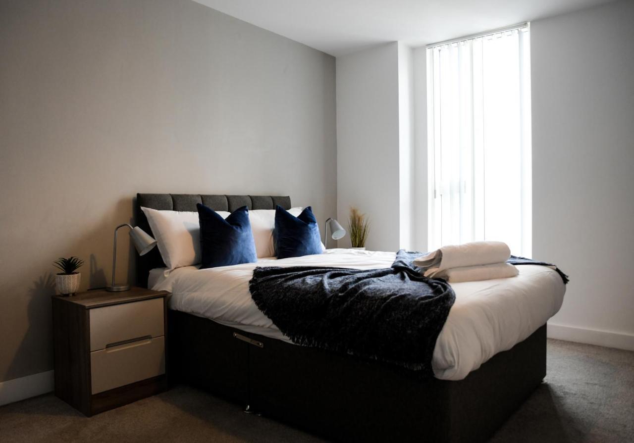 Onpoint Apartments - Spacious 2 Bedroom Apt - City Centre With Balcony Манчестър Екстериор снимка