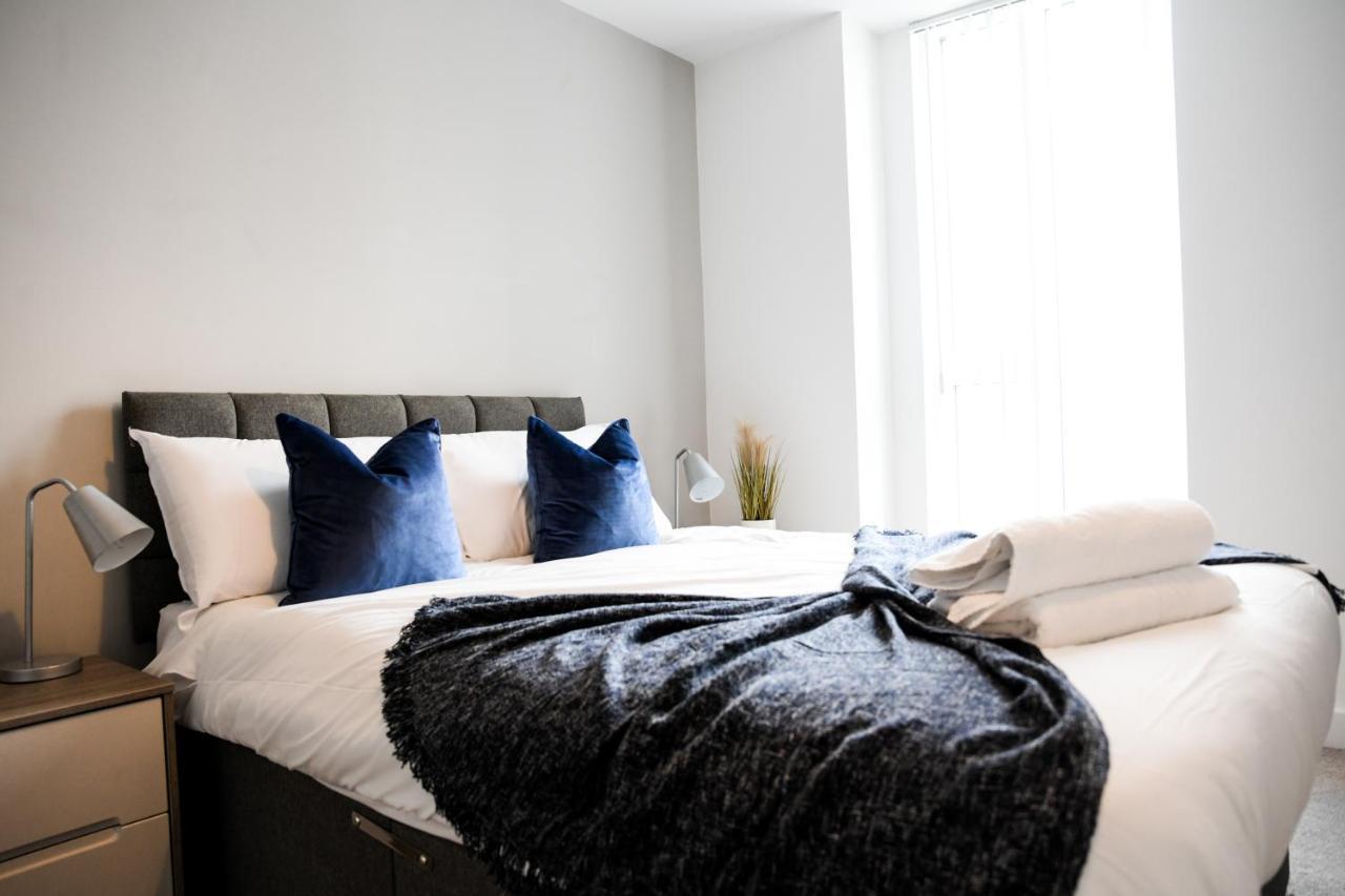 Onpoint Apartments - Spacious 2 Bedroom Apt - City Centre With Balcony Манчестър Екстериор снимка