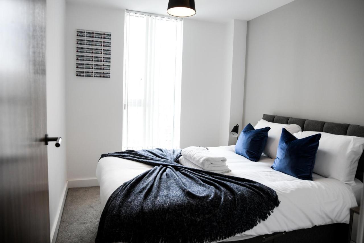 Onpoint Apartments - Spacious 2 Bedroom Apt - City Centre With Balcony Манчестър Екстериор снимка